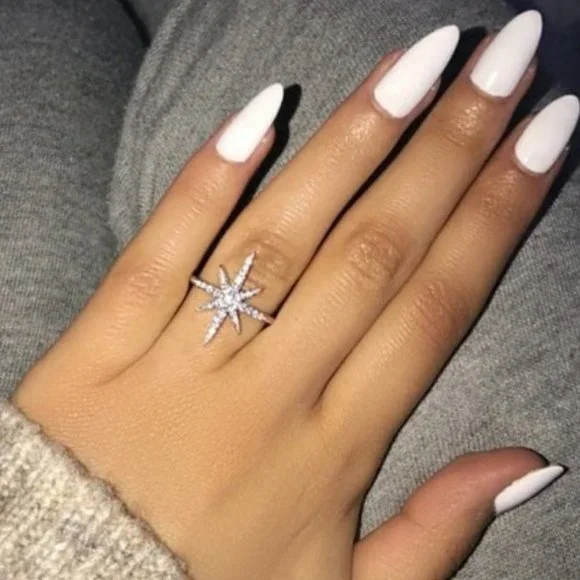 *NEW 18K White Gold Diamond Shooting Star Ring - Picture 1 of 7